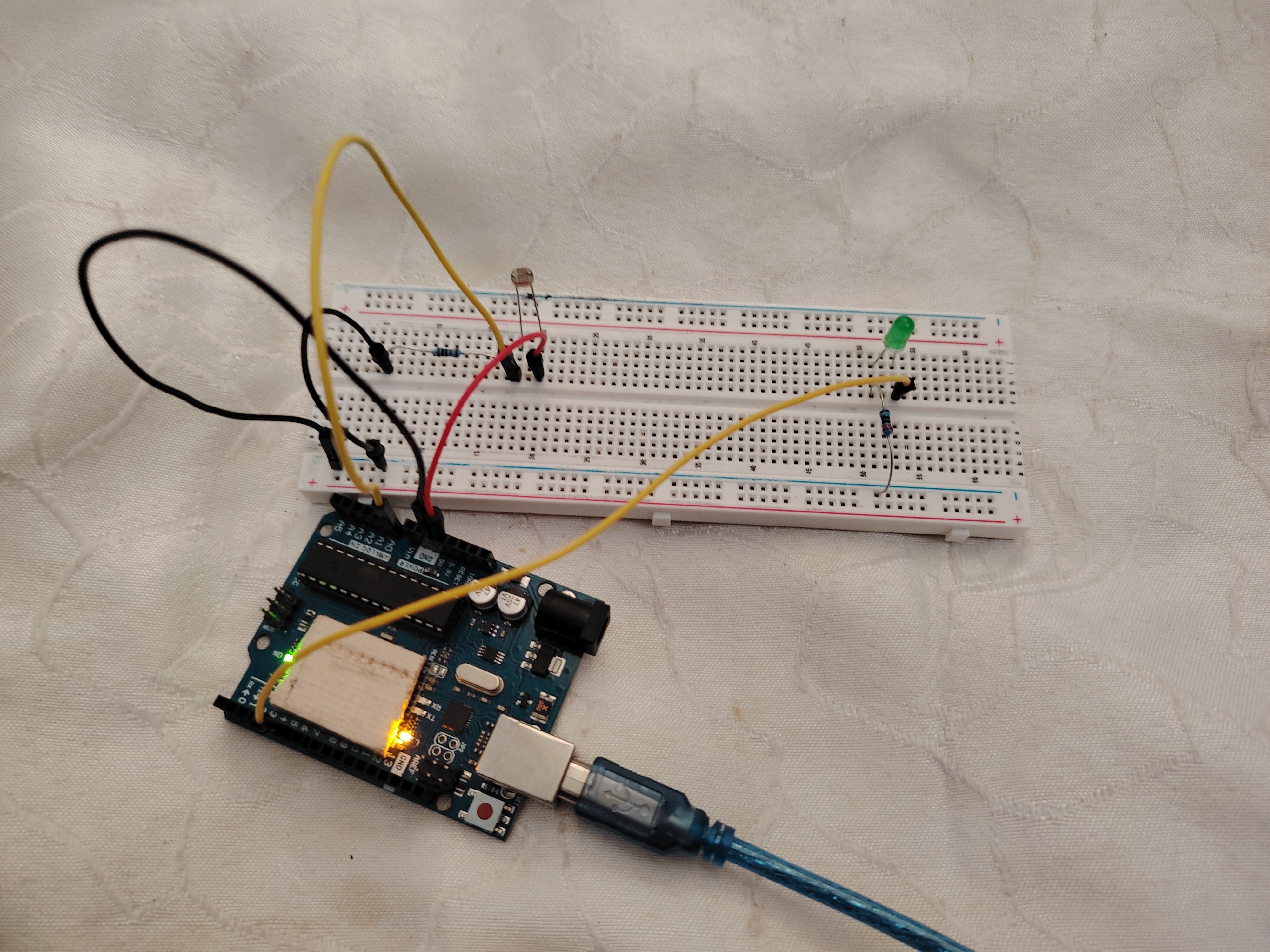 How to Use LDR with Arduino – ON/OFF LED