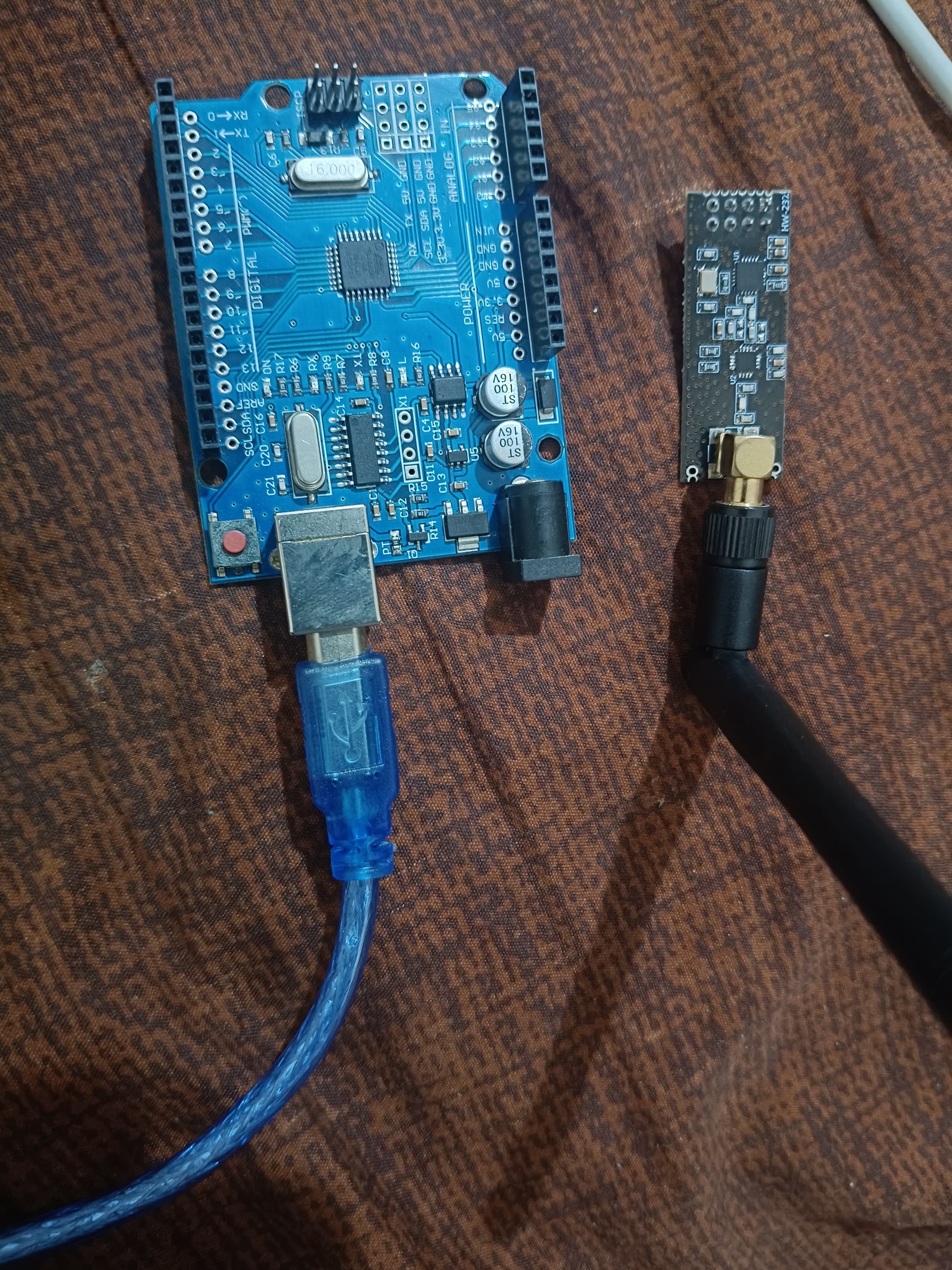 How to Build a 2.4GHz Scanner with Arduino and NRF24L01