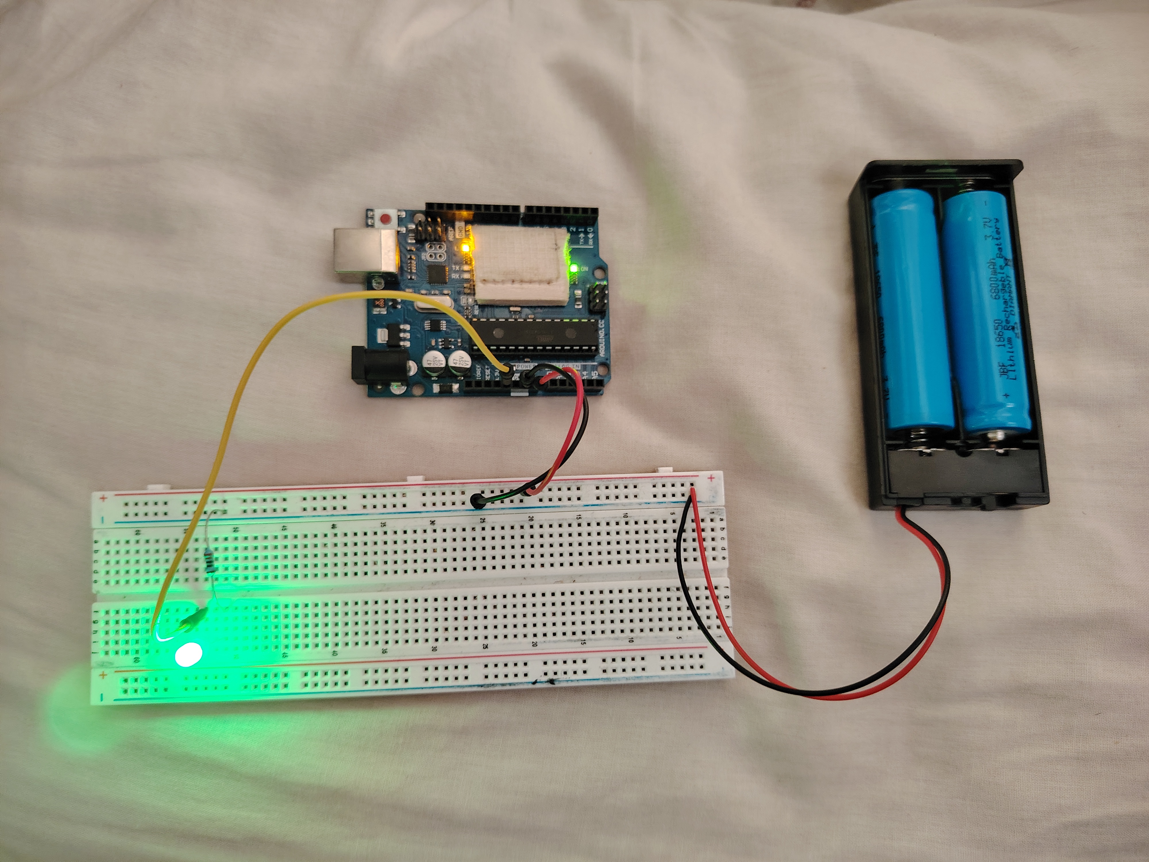 How to Power Arduino with 18650 Batteries